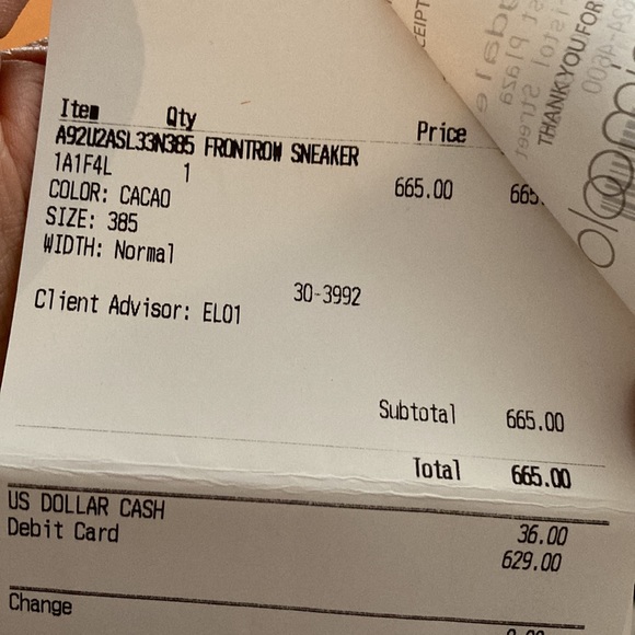 Louis Vuitton sneaker size 39 - Picture 6 of 6